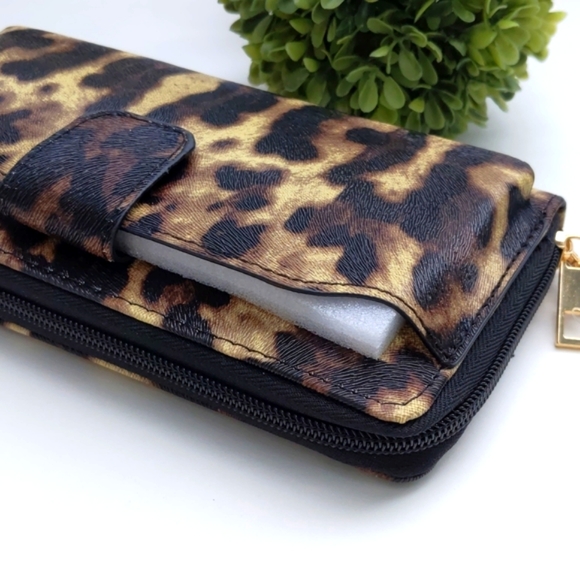 🆕 Wristlets Animal Print - Picture 5 of 9